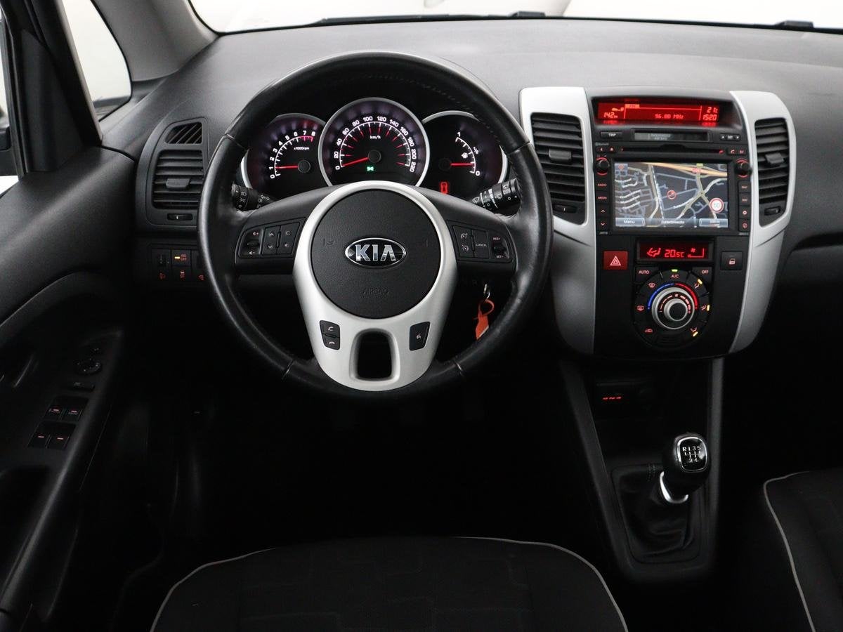 Kia Venga 1.4 CVVT World Cup Edition | Panoramadak | Cruise, Auto's, Kia, Voorwielaandrijving, Euro 5, Stof, Gebruikt