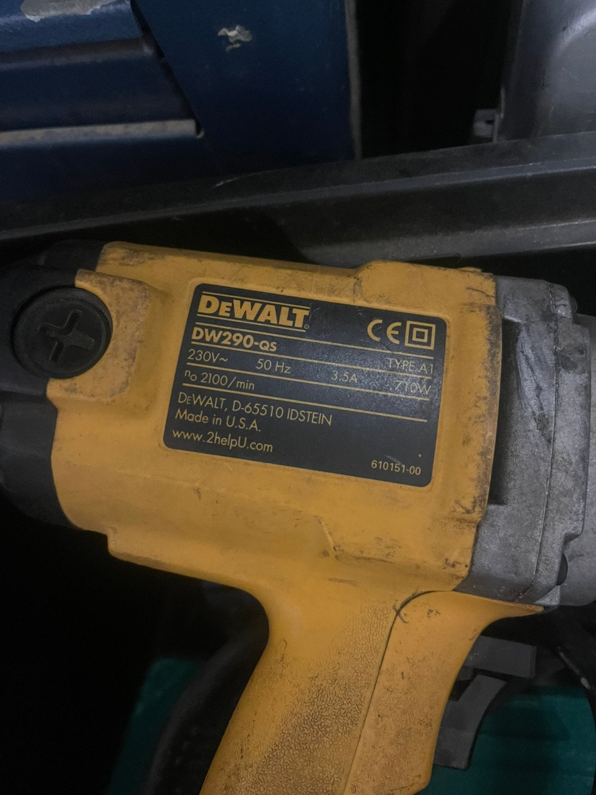 DeWALT slagmoersleutel elektrisch 710 watt
