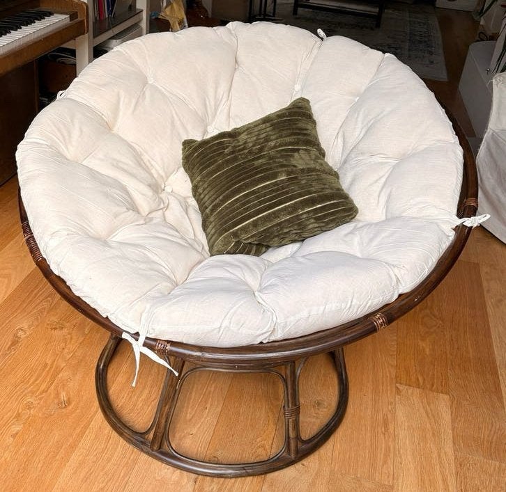 Papasan stoel met comfortabel gebroken wit kussen, Ophalen, Gebruikt, Bruin, Riet of Rotan