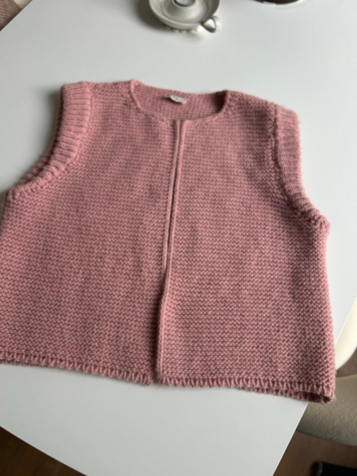 Roze gebreid vestje van An'ge, Ophalen of Verzenden, Zo goed als nieuw, Maat 38/40 (M), Roze