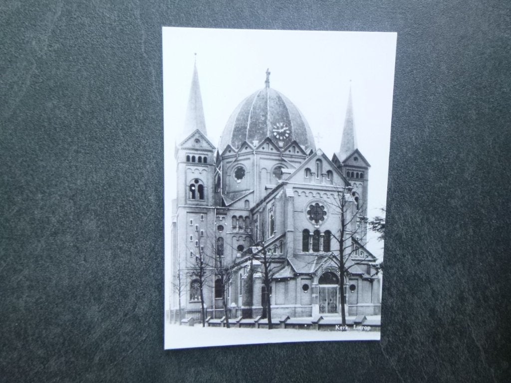 Lierop, kerk, Verzamelen, Ansichtkaarten | Nederland, Verzenden, 1980 tot heden, Ongelopen, Noord-Brabant