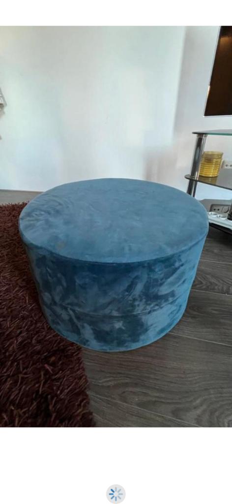 Poef en tafeltje, Huis en Inrichting, Ophalen of Verzenden, Zo goed als nieuw, Rond, Minder dan 50 cm