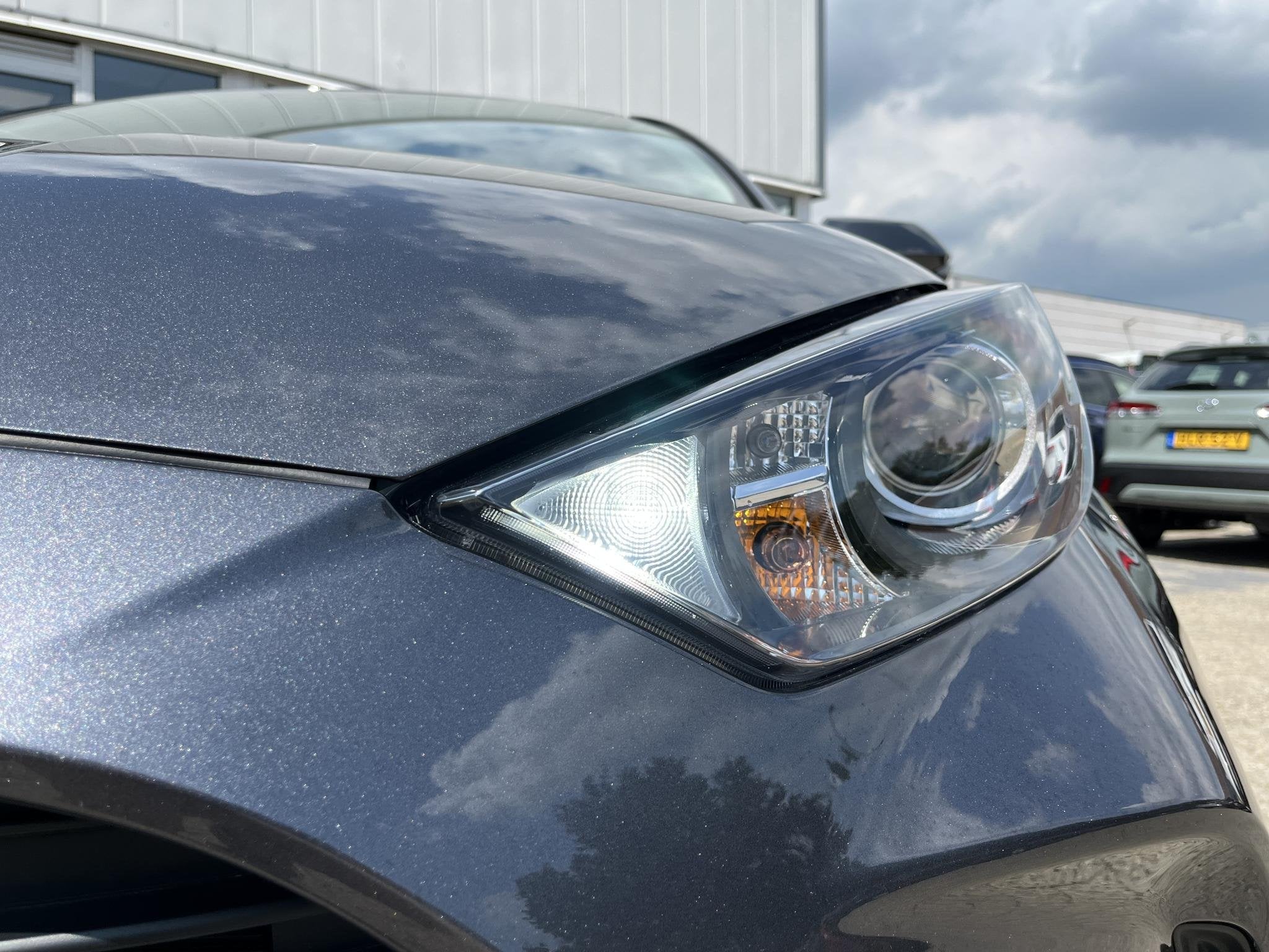 Toyota Yaris 1.5 Hybrid Active PLUS l Stoelverwarming | Stuu, Automatische klimaatregeling, Stof, Gebruikt, 116 pk