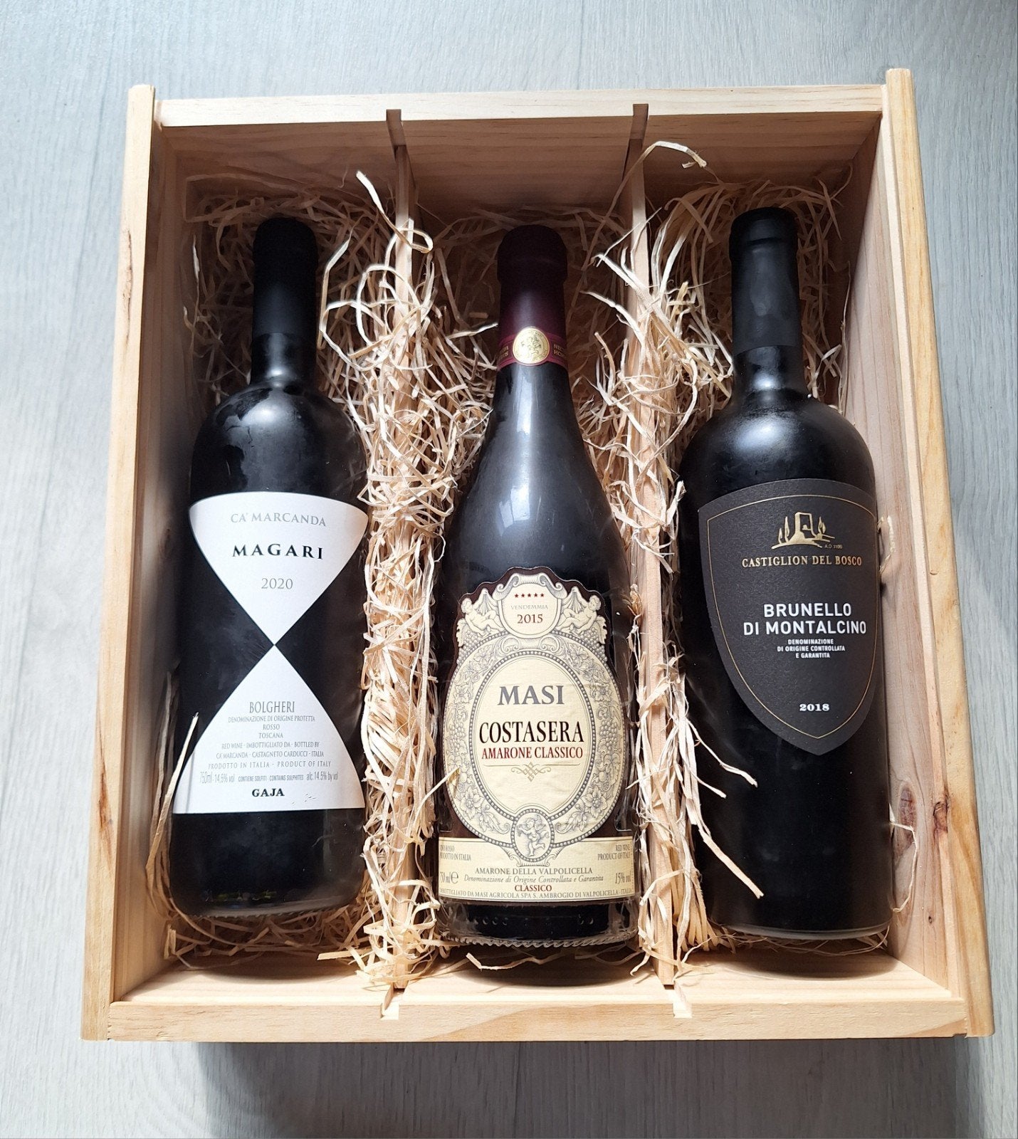 3 mooie Italianen (Brunello, Amarone en super Tuscan), Nieuw, Rode wijn, Vol, Italië