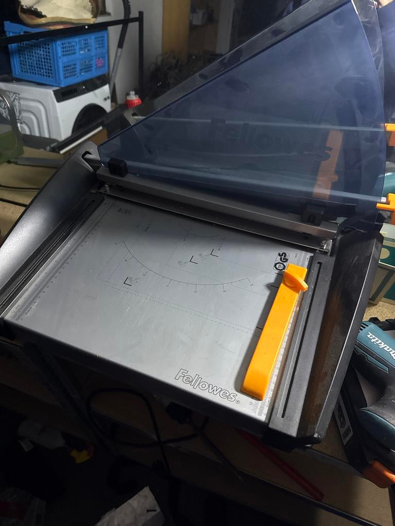 Fellowes papier snijmachine, Ophalen of Verzenden, Gebruikt, Overige typen