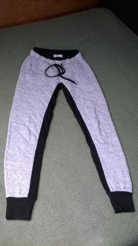 Bershka joggingbroek broek S 36, Zo goed als nieuw, Maat 36 (S), Lang, Bershka
