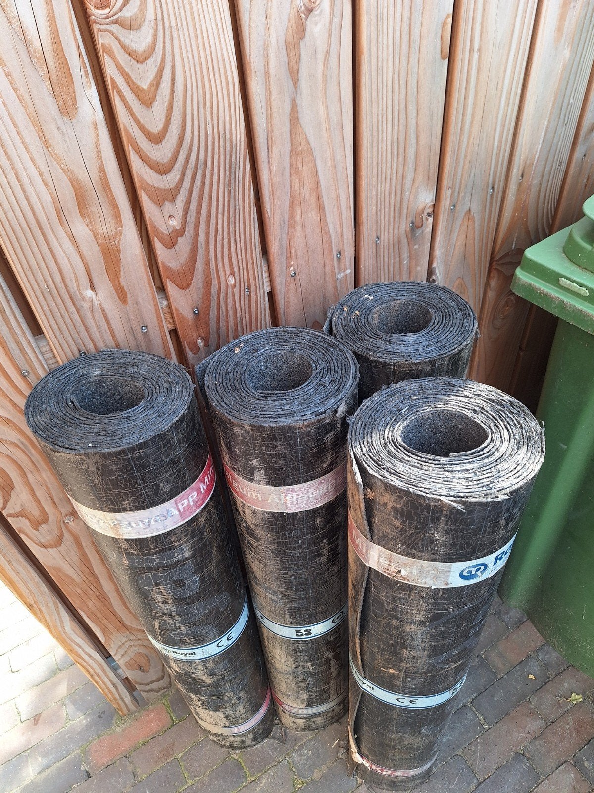 4 rollen dakleer te koop, Ophalen