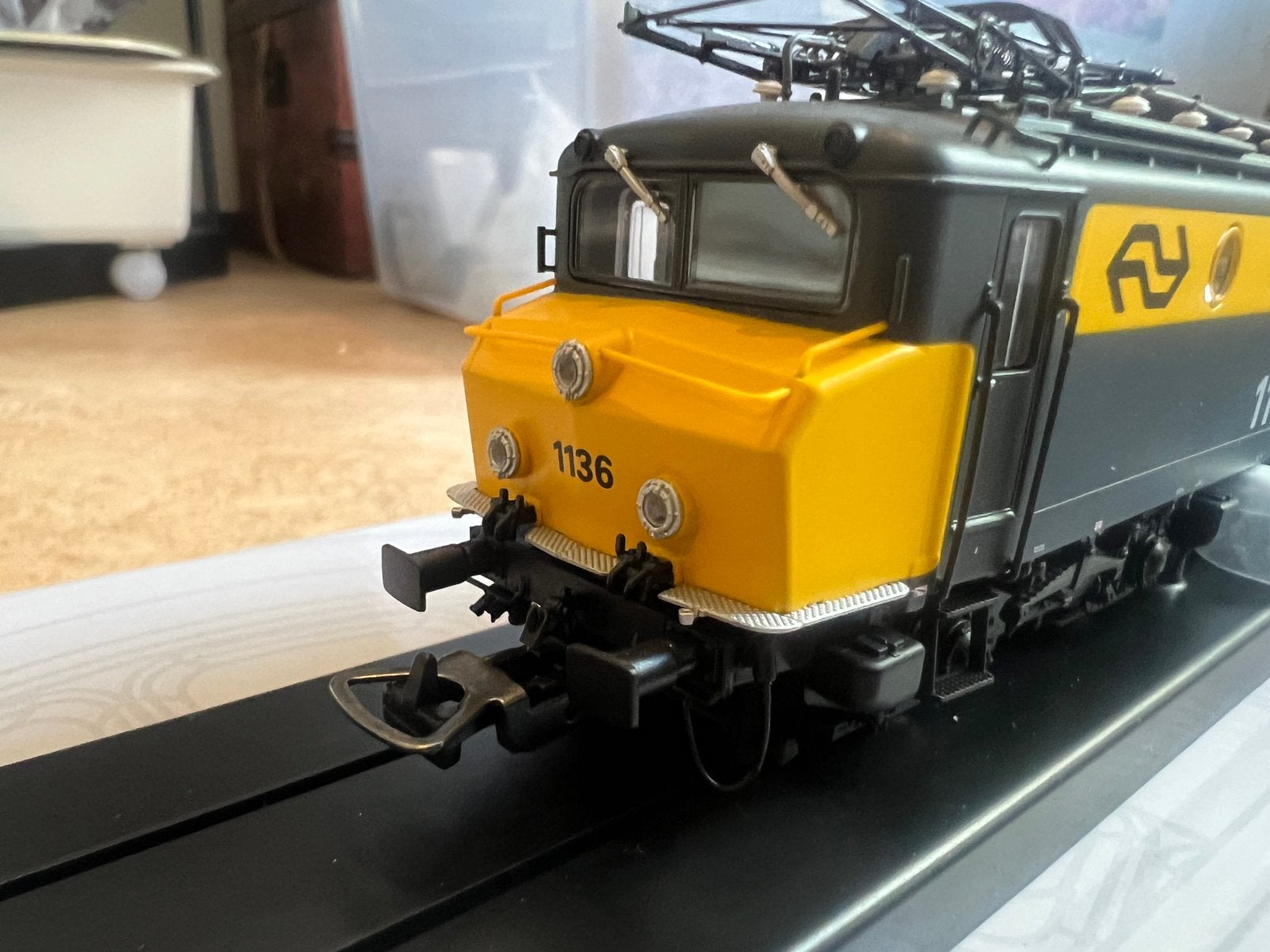 Piko 51371 NS 1100 eloc AC digitaal 1136 als nieuw, Wisselstroom, Locomotief, Piko, Ophalen of Verzenden