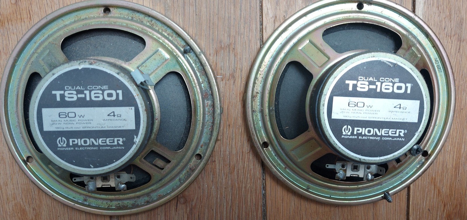 2 tops peaakers pioneer 15 euro, Auto diversen, Ophalen