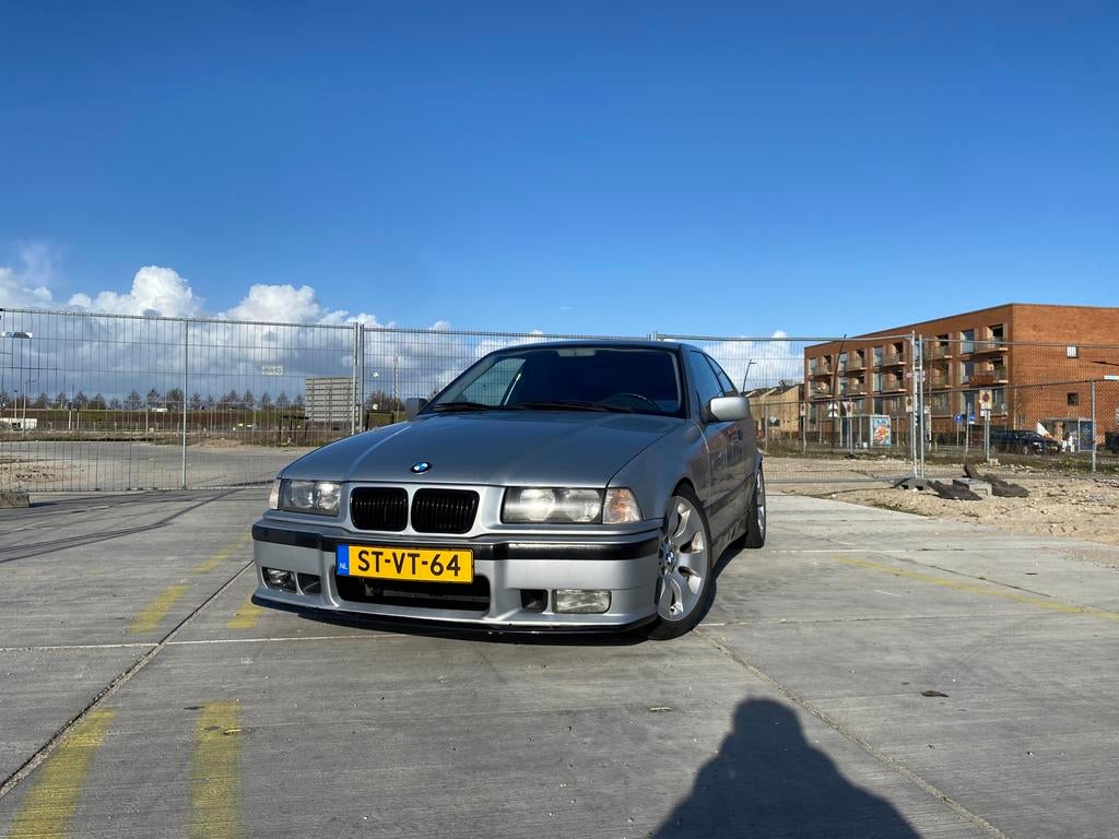 BMW 3-Serie 1.9 TI 318 Compact. Motor met 125000 km, Auto's, BMW, Automaat, 4 cilinders, 620 kg, Origineel Nederlands
