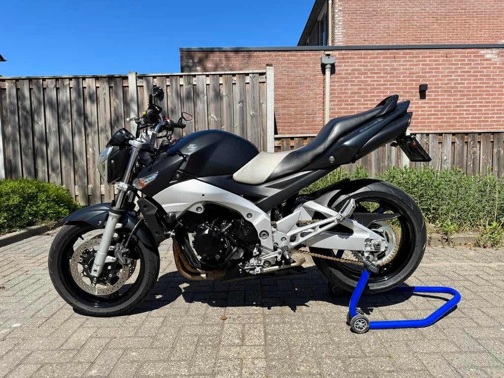 Suzuki GSR 600 alles nieuw!! Naked Tour, Motoren, Motoren | Suzuki, 4 cilinders, Particulier, Meer dan 35 kW, 599 cc