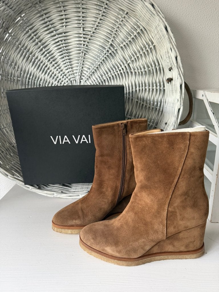 NIEUW > Via Vai Beige Suede Enkellaarzen / Maat 41, Via Vai, Bruin, Lage of Enkellaarzen, Nieuw