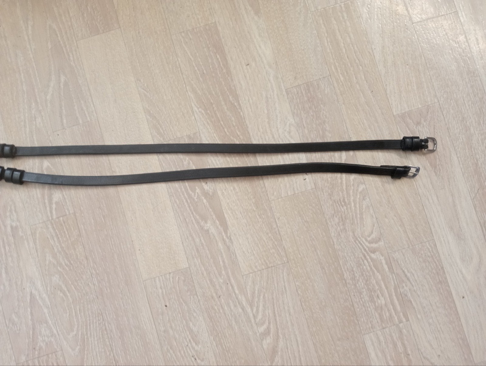 Zgan twee zwarte keelriemen 57 en 60cm, Ophalen of Verzenden, Zo goed als nieuw, Dressuur
