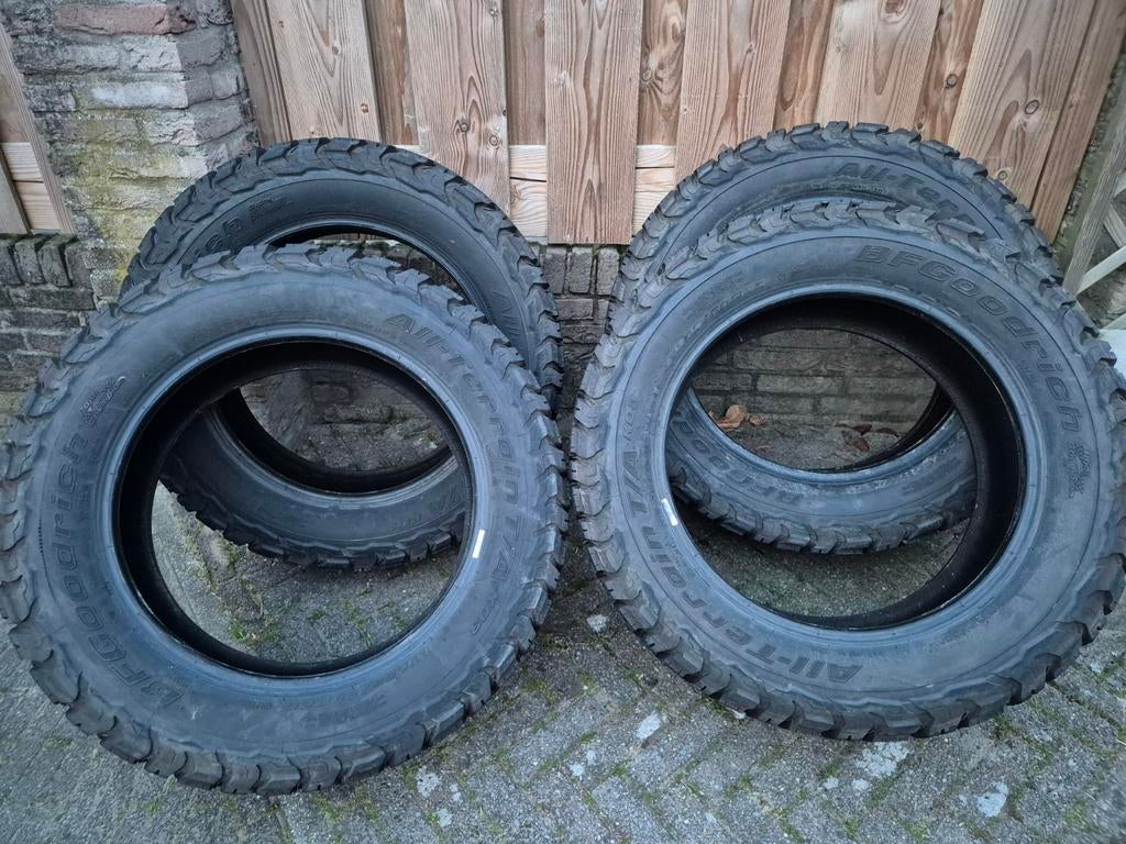 BF Goodrich All terain t/a KO3 265-60-20, Auto diversen, Ophalen