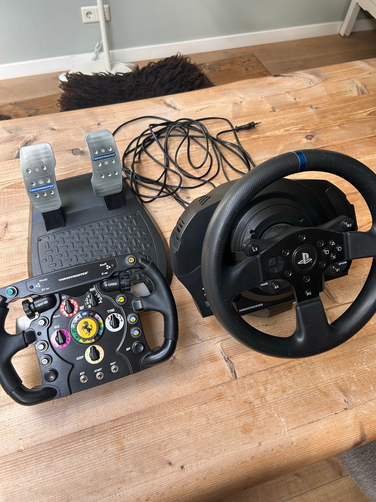 Thrustmaster T300RS + Ferrari F1 wheel add-on (PS5/PS4/PC), Ophalen of Verzenden, Overige merken, Gebruikt