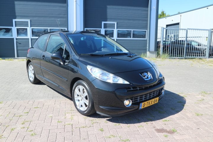Peugeot 207 1.6-16V XS NIEUWE D-RIEM (bj 2006), Auto's, Voorwielaandrijving, Gebruikt, Zwart, 4 cilinders