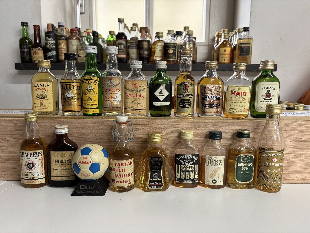 Lot van 19 Vintage Whisky miniaturen Scotch, Malt, Irish, Ophalen of Verzenden, Gebruikt, Overige typen