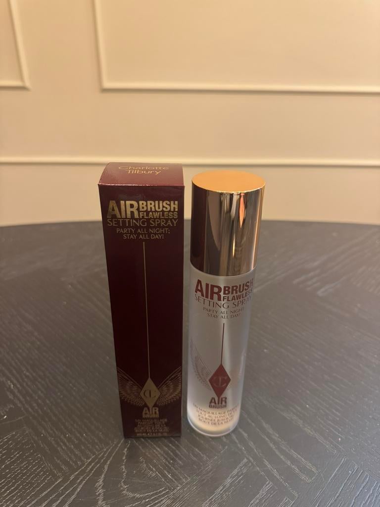 Charlotte Tilbury setting spray 200 ml nieuw twv €60,00, Ophalen of Verzenden, Nieuw, Gehele gezicht