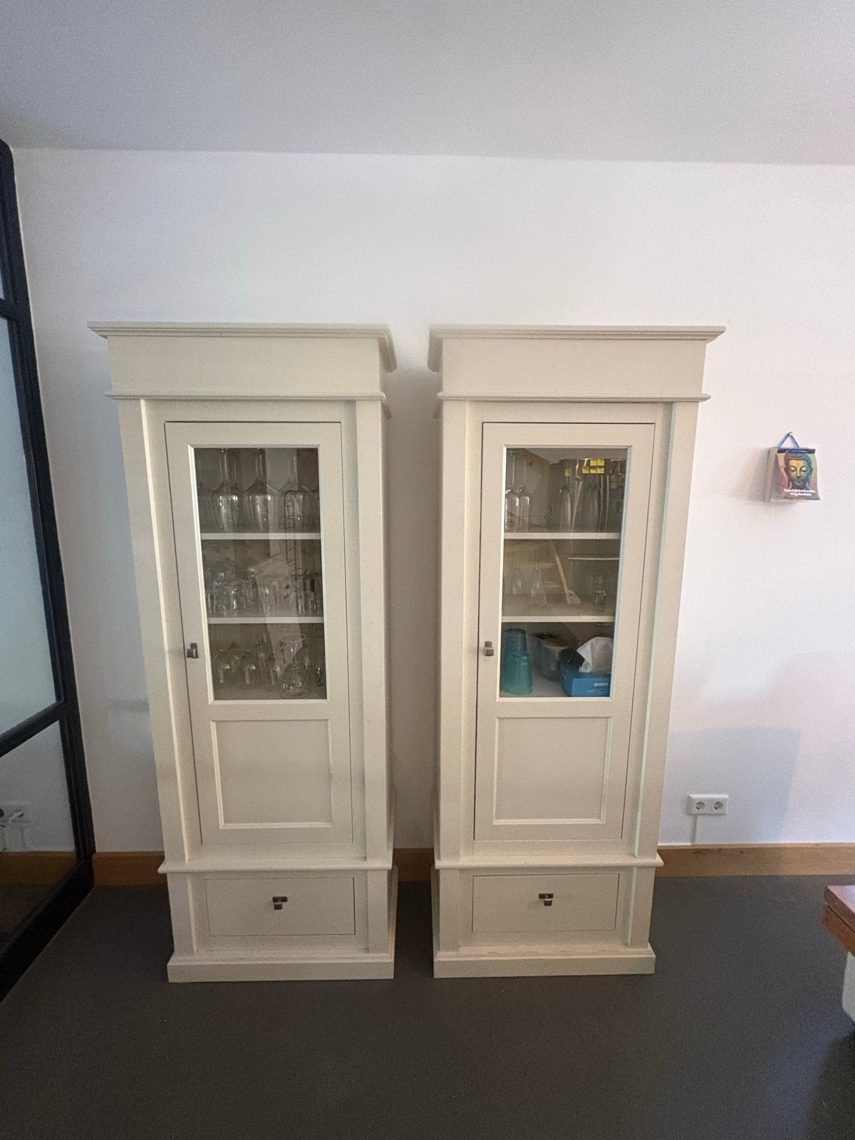2x Stijlvolle vitrinekast met lade, Huis en Inrichting, Ophalen, 50 tot 100 cm, Zo goed als nieuw, Met lade(s)