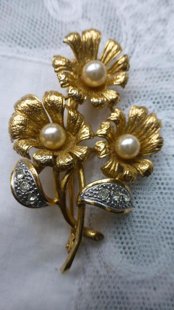 Antieke Goldplated Broche faux Parels en faux-Diamantjes, Verzenden, Koper, Broche, Verguld
