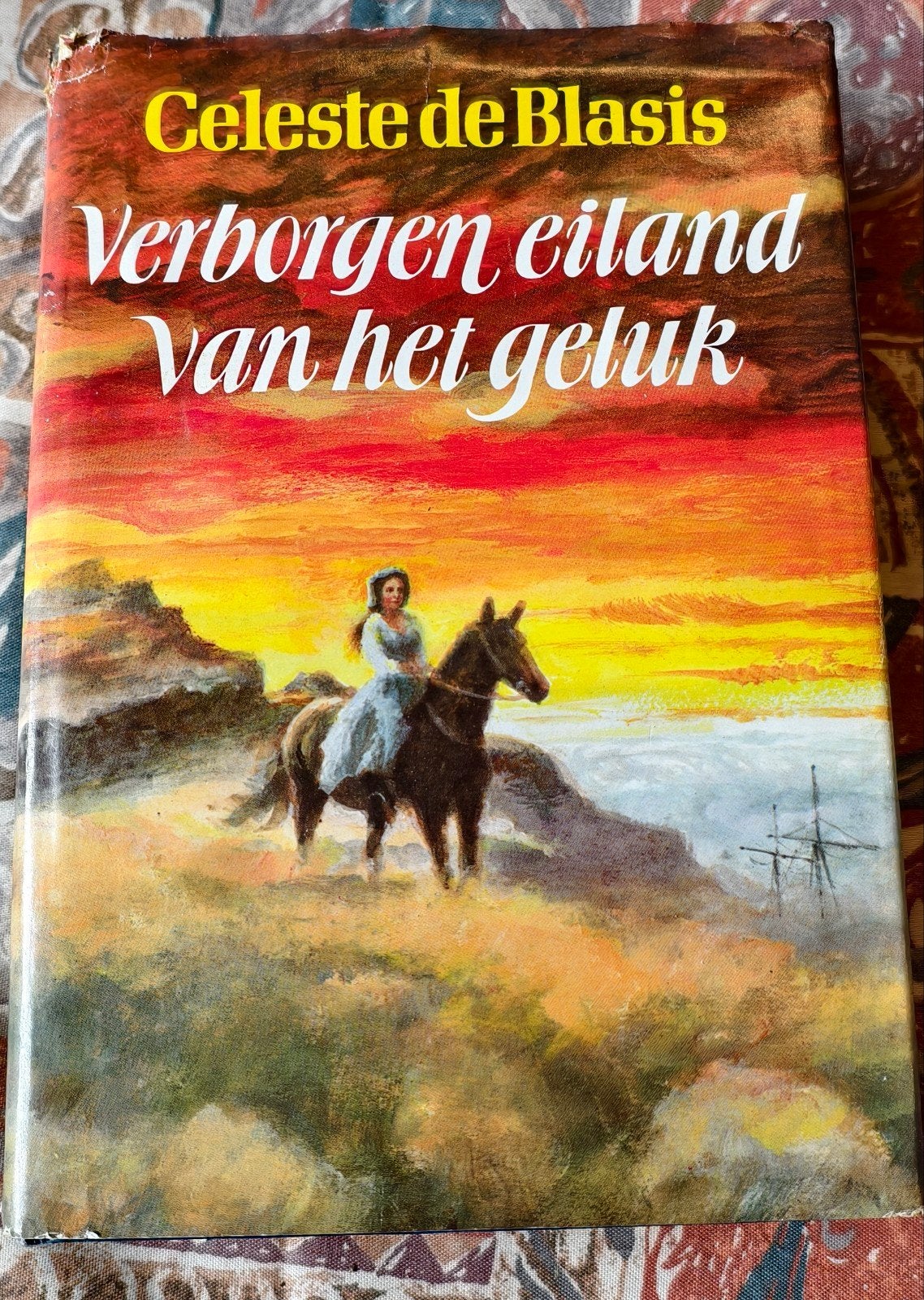 Celeste de Blasis - Verborgen eiland van het geluk, Boeken, Gelezen, Celeste de blasis, Ophalen of Verzenden, Nederland