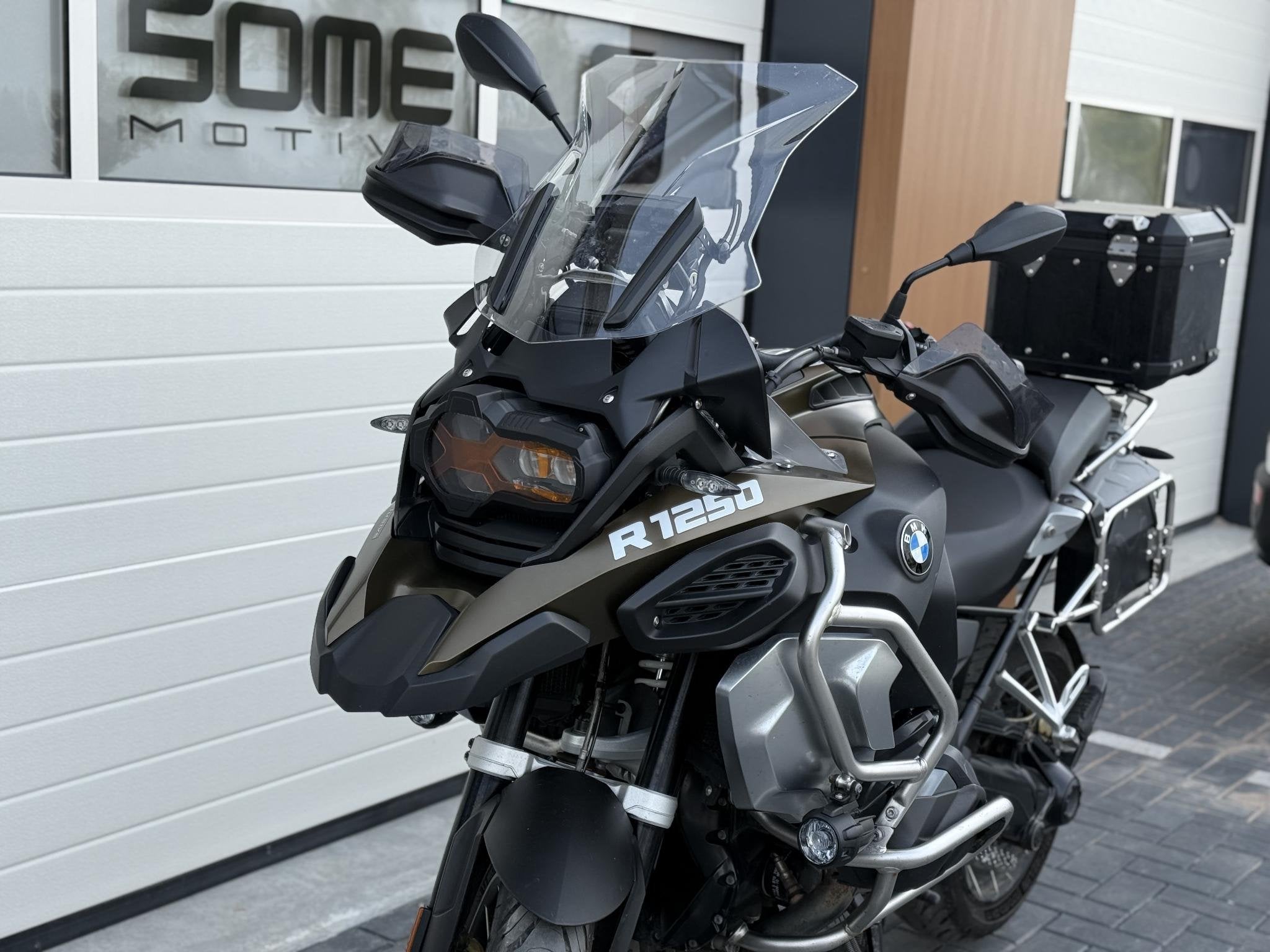 BMW R 1250 GS Adventure Kalamata Esa | Enduro | koffers, Motoren, Motoren | BMW, 1254 cc, Bedrijf, LED Verlichting, Meer dan 35 kW