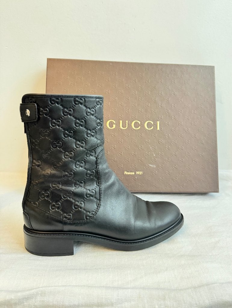 Gucci laarsje 39,5, Ophalen of Verzenden, Zo goed als nieuw, Zwart