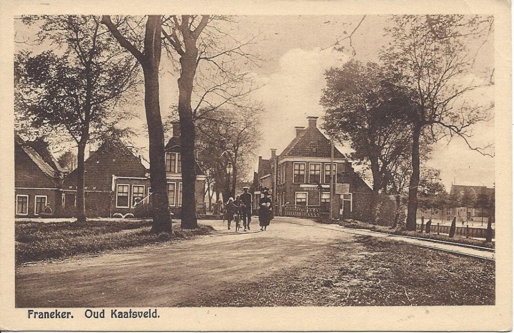 Franeker (Frl.) Oud Kaatsveld, Volk, Spoorrails, ca. 1925, Ophalen of Verzenden, 1920 tot 1940, Ongelopen, Friesland