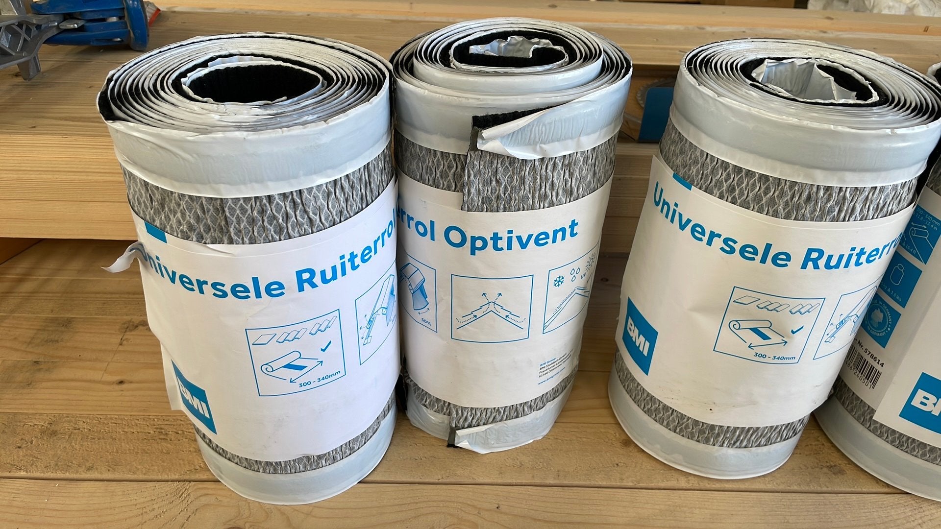 4 rollen Universele ruiterrol monier zwart, Ophalen, Overige materialen, Zwart, Zo goed als nieuw
