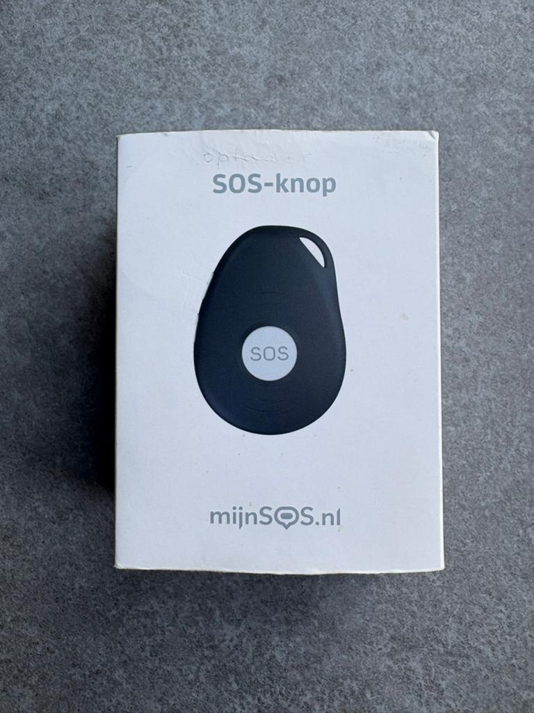 SOS-knop met GPS, wifi en 4G, Ophalen of Verzenden, Zo goed als nieuw