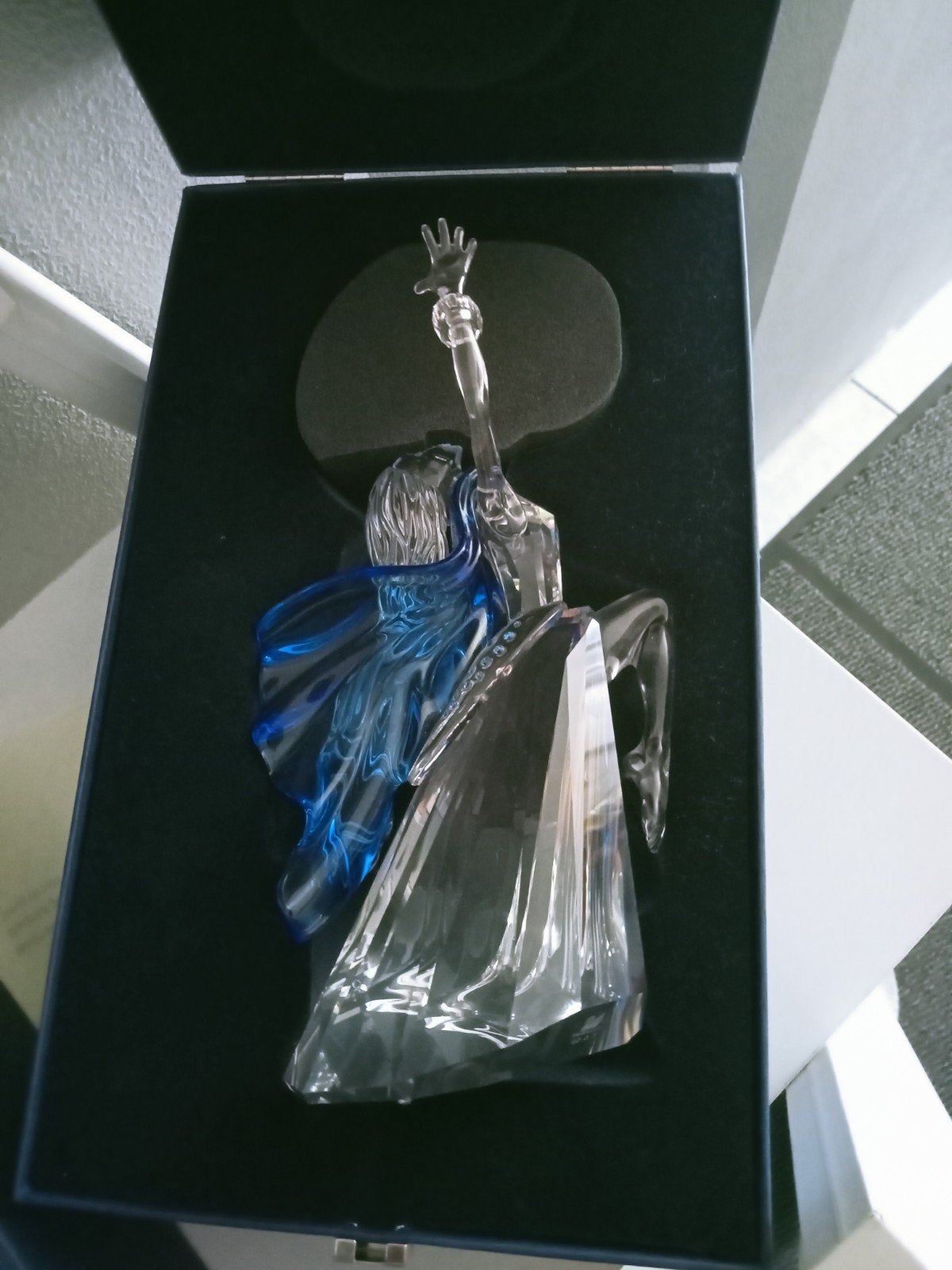 Swarovski Crystal Figuur - Danseres met Blauwe Sluier, Verzamelen, Swarovski, Zo goed als nieuw, Figuurtje, Ophalen of Verzenden