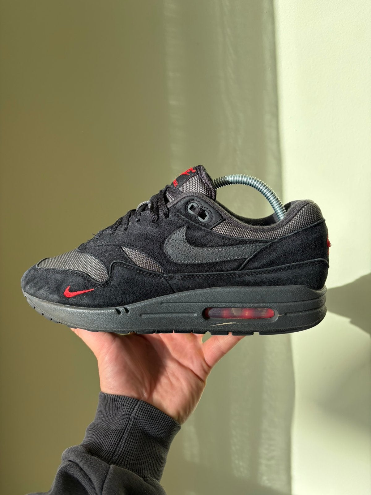 Nike Air Max 1 Bred / 42,5, Zwart, Ophalen of Verzenden, Sneakers of Gympen, Zo goed als nieuw