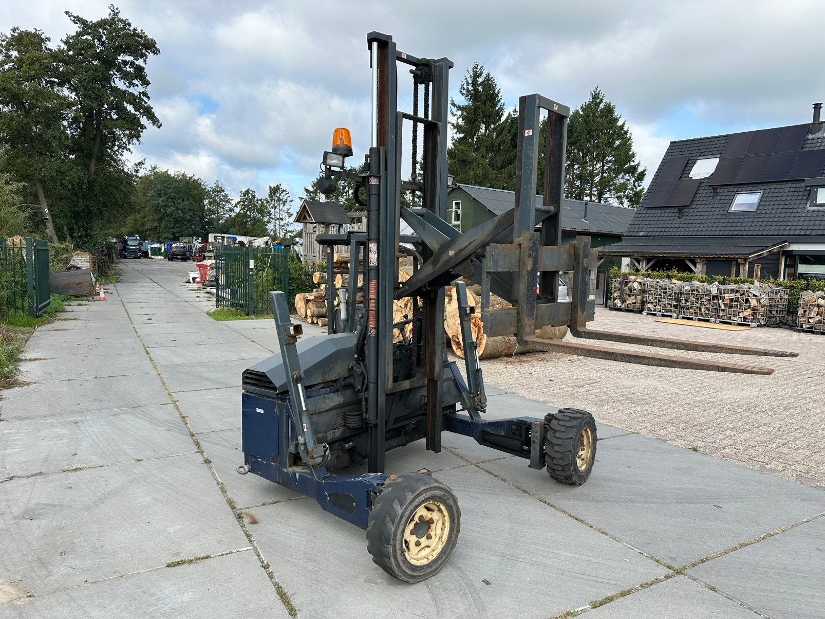 4 weg kooiaap Moffett Meeneemheftruck 2004+ schaar, 2000 tot 3000 kg, Ophalen of Verzenden, Diesel, Heftruck