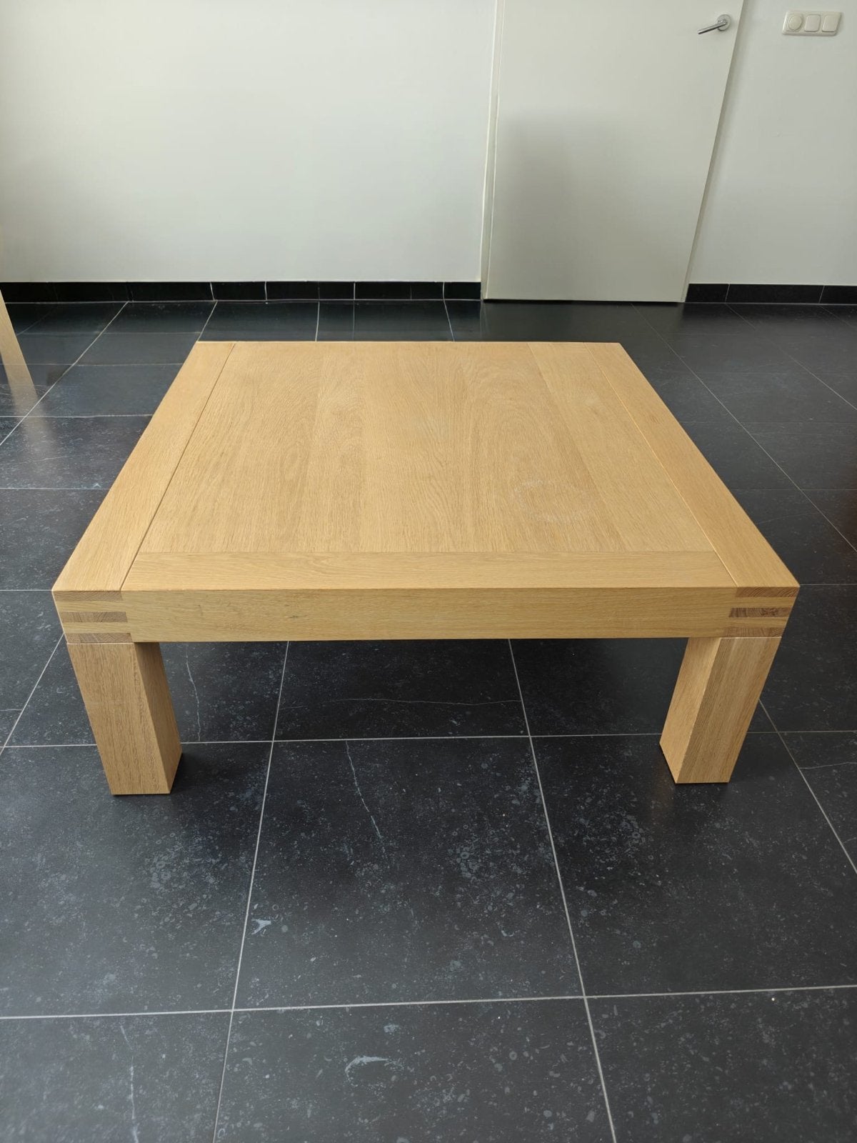 Massief eiken salontafel 100x100x40 cm, Ophalen, Gebruikt, 50 tot 100 cm, 5 – 50