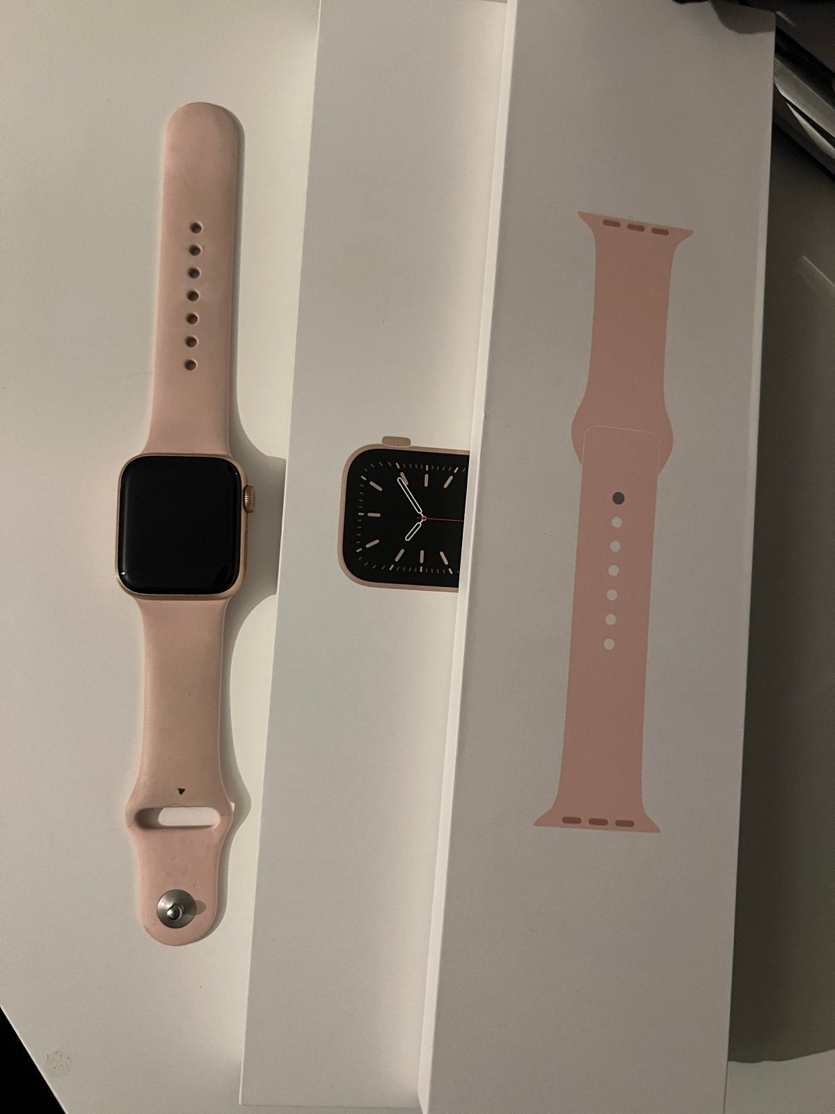Apple Watch Serie 6 Roze, Ophalen, IOS, Zo goed als nieuw, Waterdicht