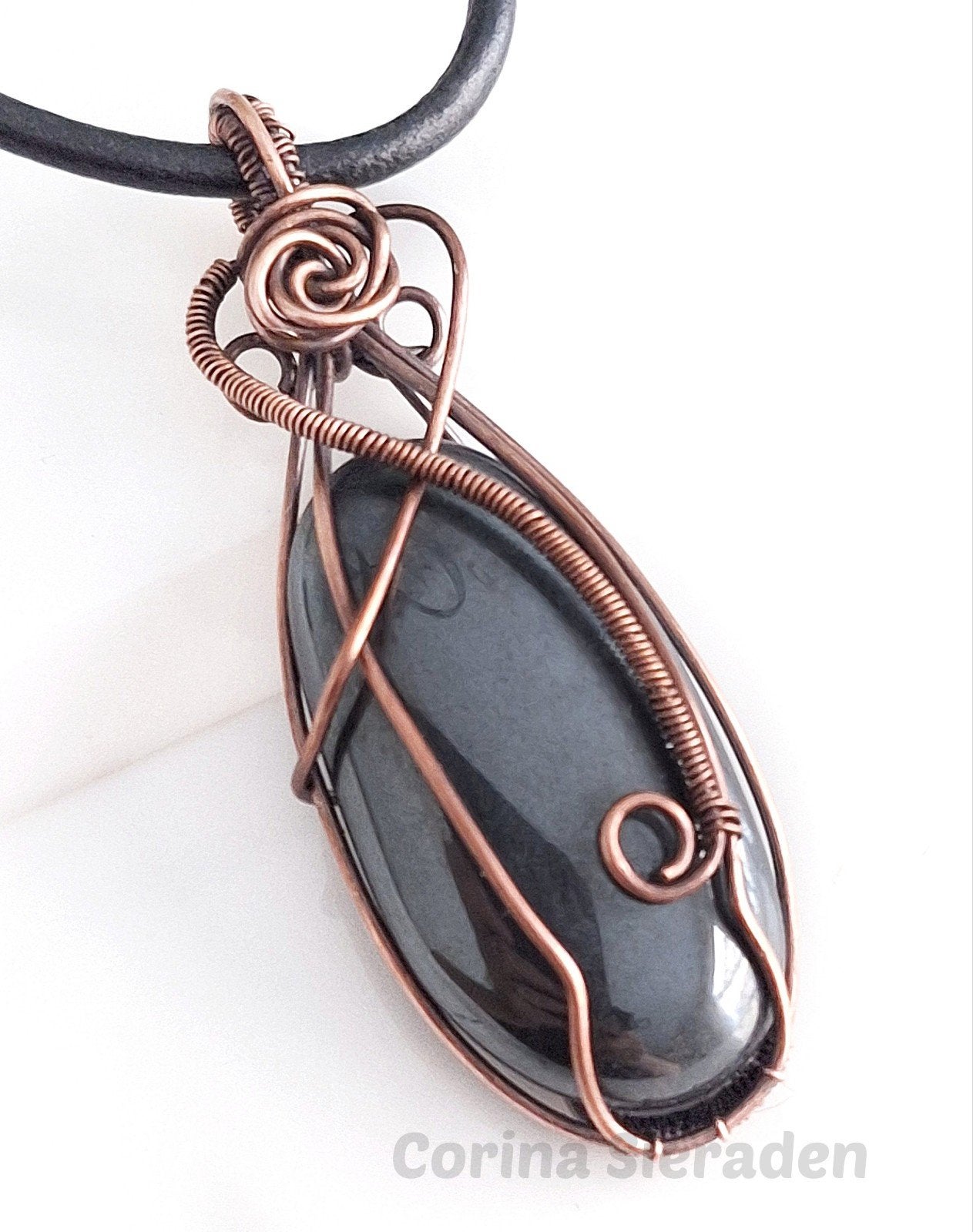 Wire wrapped hanger met hematiet, Sieraden, Tassen en Uiterlijk, Ophalen of Verzenden, Nieuw