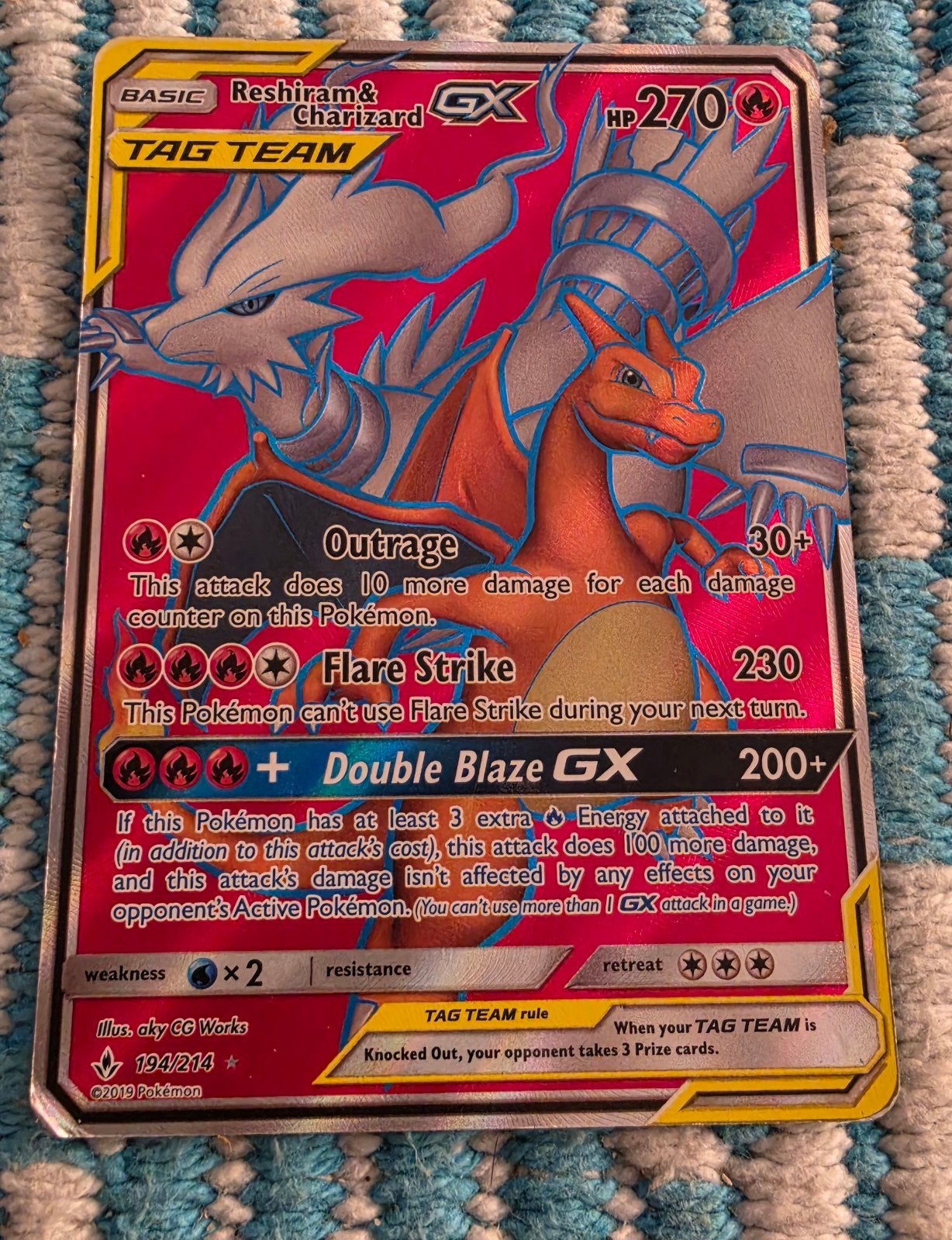 Reshiram & Charizard GX TAG TEAM Pokémon Kaart, Ophalen of Verzenden, Gebruikt
