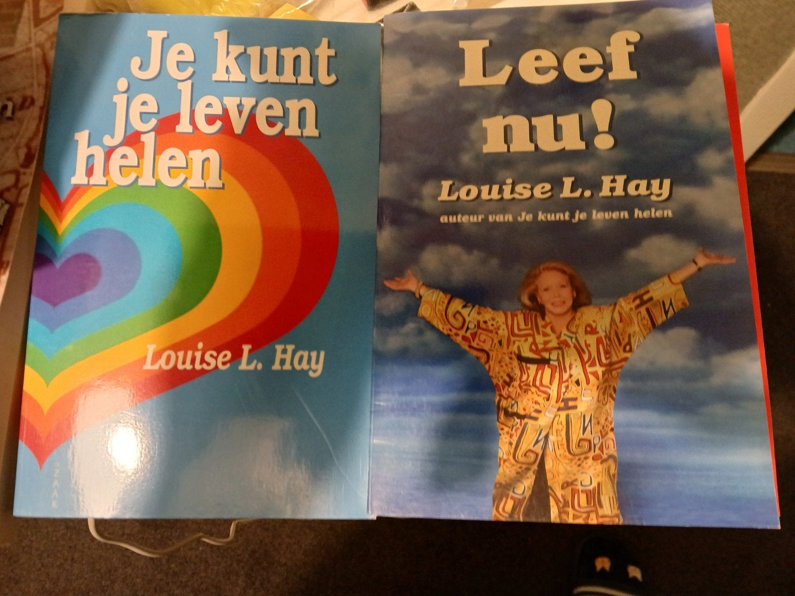 2 boeken Louise Hay, Ophalen of Verzenden, Gelezen, Spiritualiteit algemeen, Overige typen