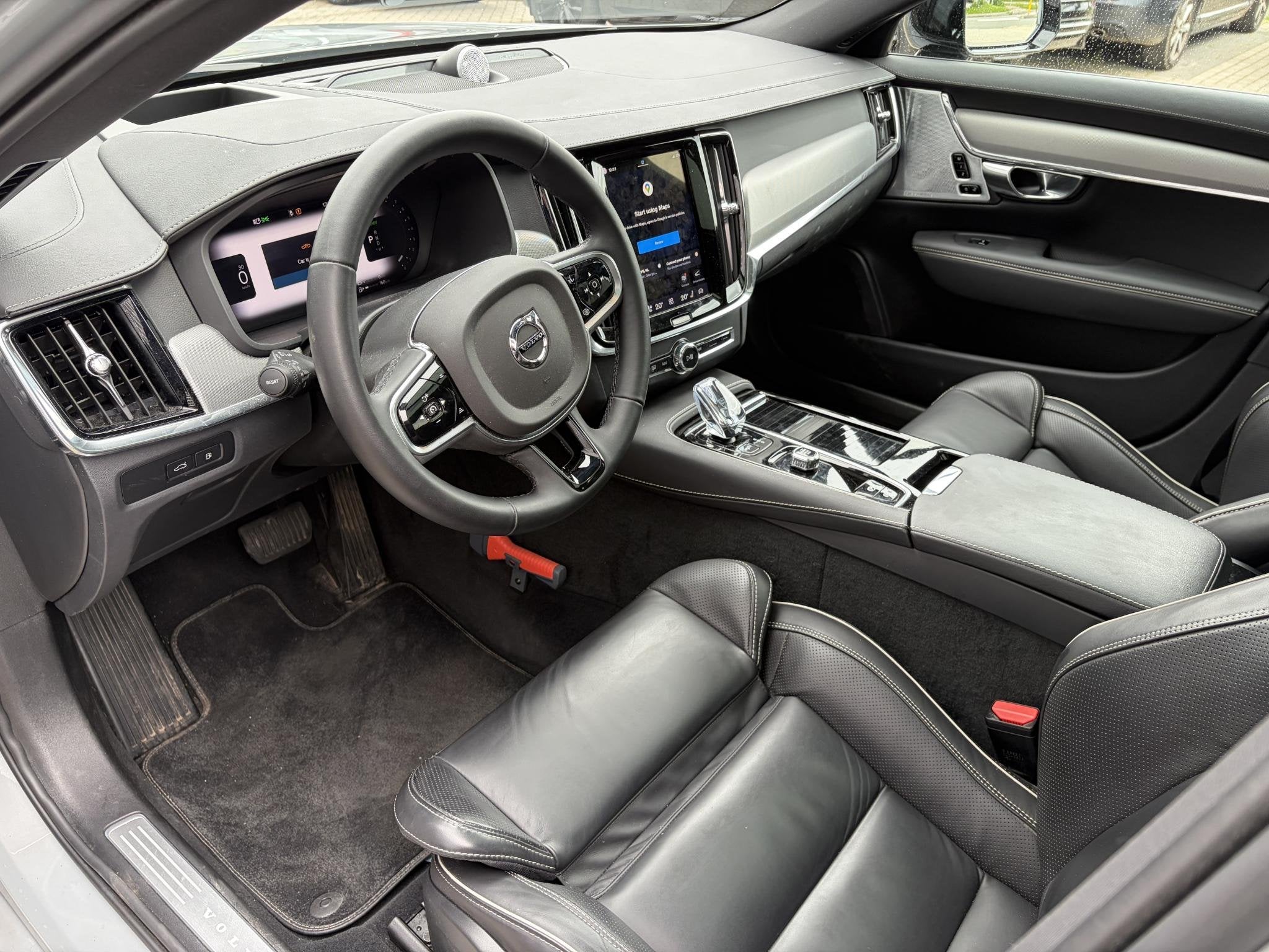 Volvo V90 2.0 T8 Plug-in Hybrid AWD Ultra Dark | PHEV | Bowe, Auto's, 12 maanden, Euro 6, 4 cilinders, 180 min