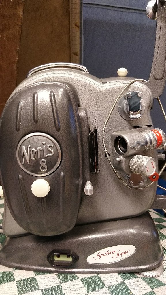 Vintage Noris 8 Synchro Super 8mm filmprojector, Ophalen of Verzenden, 8mm, (Video)band