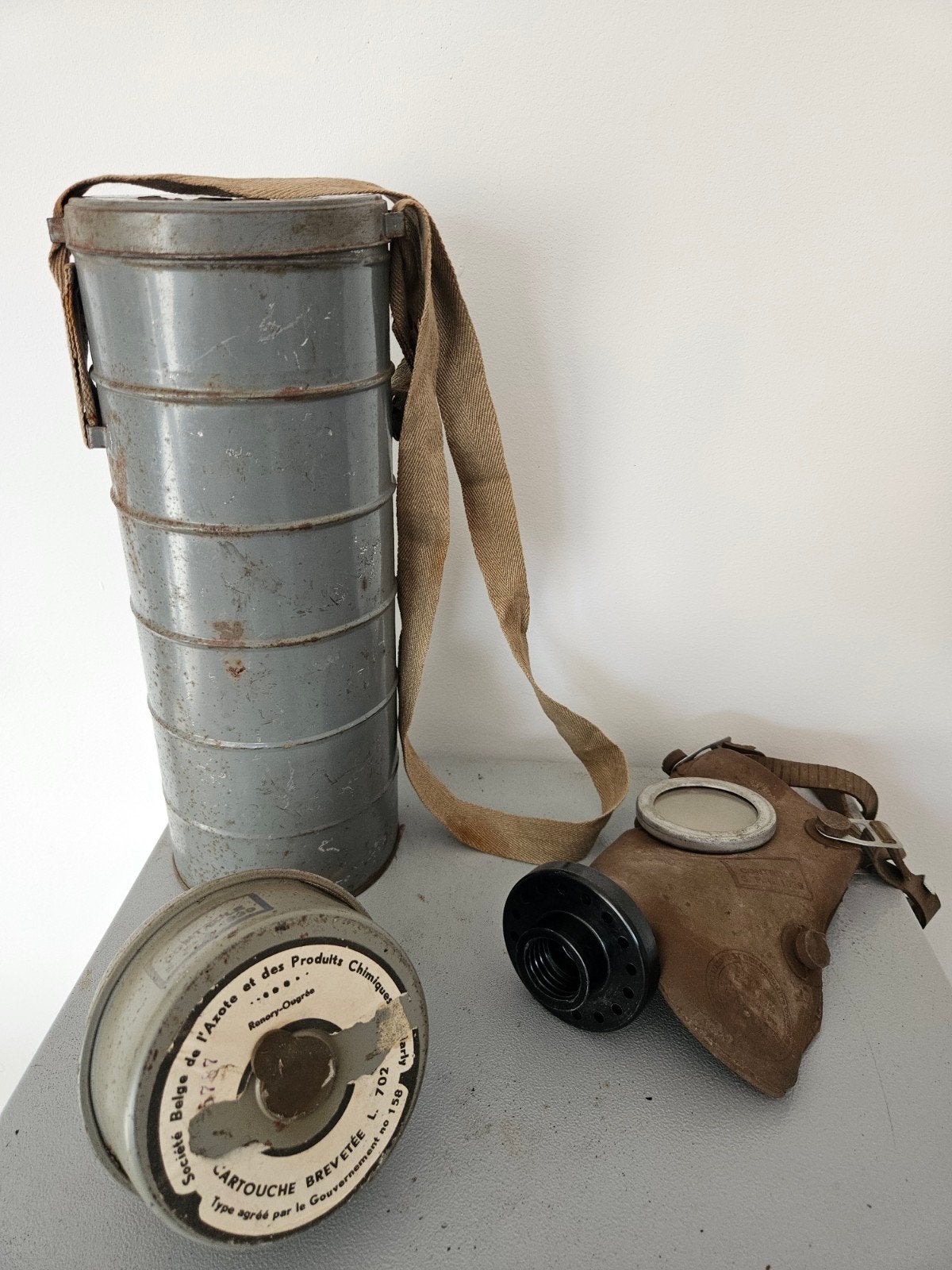 Frans gasmasker WO2 1939 met bus en filter, Ophalen of Verzenden, Landmacht, Overige gebieden, Overige typen