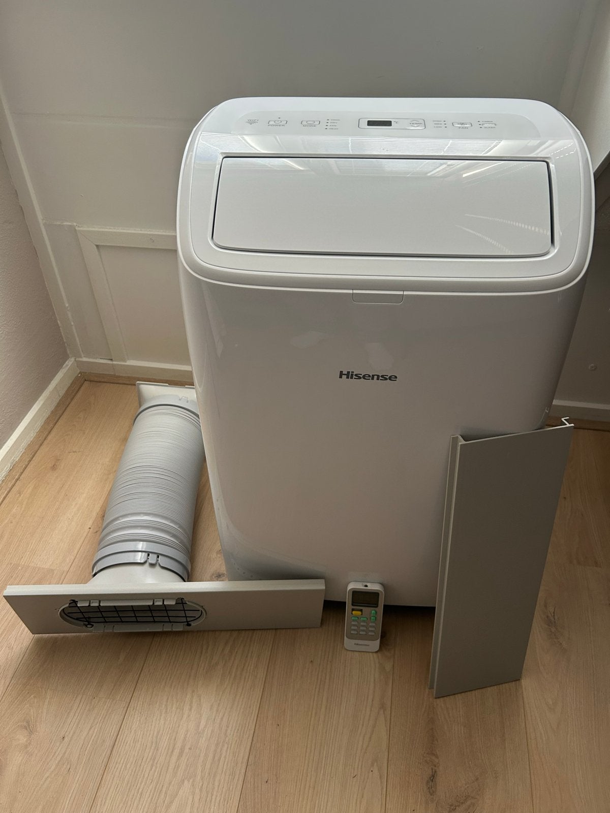 Hisense Mobiele Airco WIFI APH12QC 3,5kw Koelen & Verwarmen, Ophalen, Koelen en Ontvochtigen, 3 snelheden of meer, Zo goed als nieuw