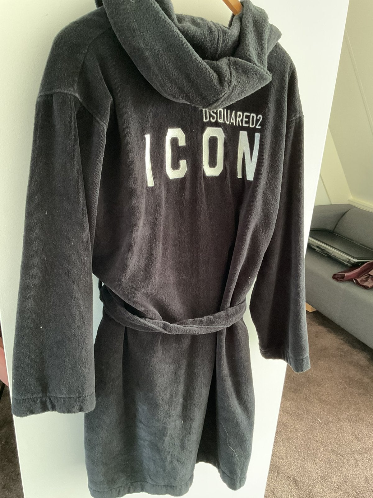 Dsquared2 zwarte ochtendjas maat 176 unisex, Ophalen of Verzenden, Zo goed als nieuw, Jongen of Meisje, Nacht- of Onderkleding