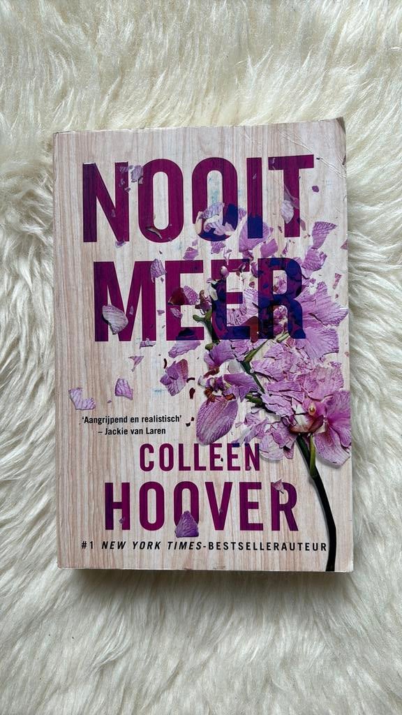 Colleen Hoover - Nooit meer, Ophalen of Verzenden, Zo goed als nieuw, Colleen Hoover