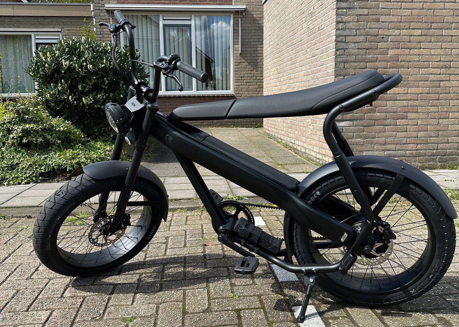 BREKR F250 mat zwart, long range, gps, Ophalen, Gebruikt, 50 km per accu of meer, Overige merken