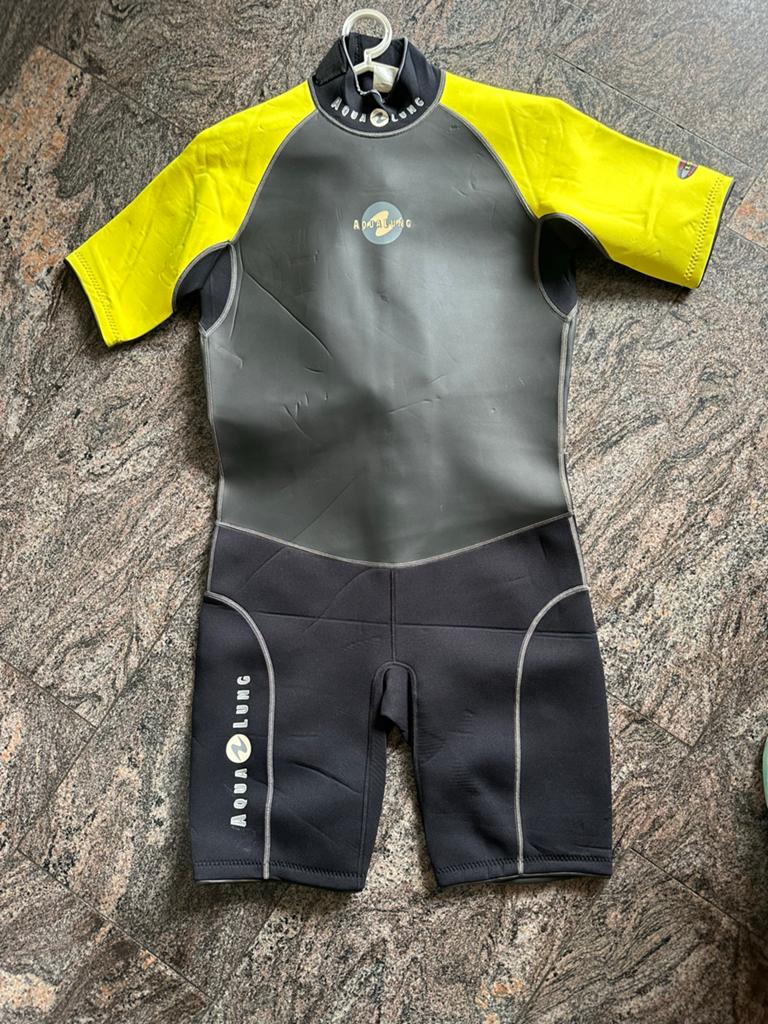 Aqualung Shorty Wetsuit 1.5mm & NeilPryde Zwemvest, Ophalen of Verzenden, Zo goed als nieuw, Dame of Heer, Wetsuit