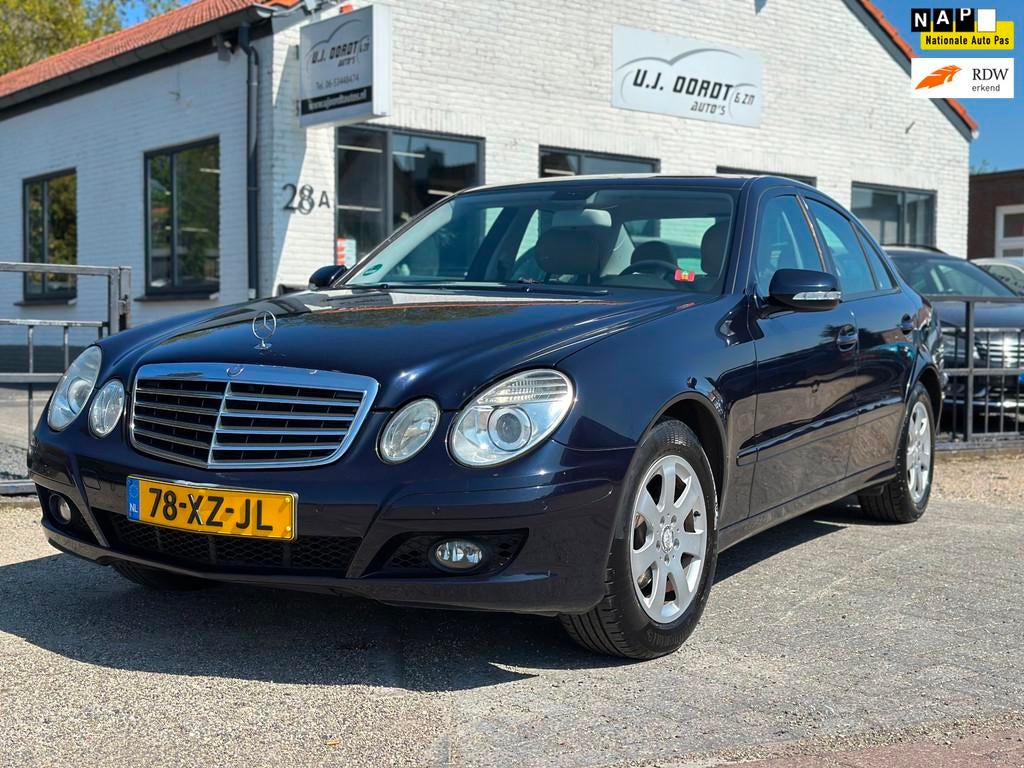 Mercedes-Benz E-klasse 200 K. Classic keurige auto !, Automaat, Achterwielaandrijving, Gebruikt, 4 cilinders