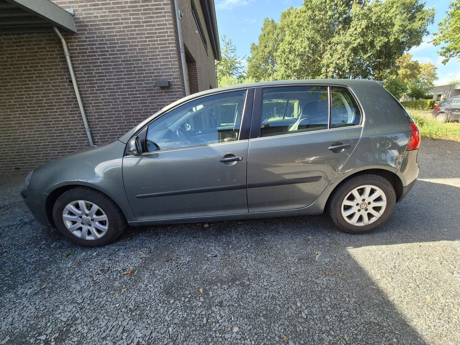 Volkswagen Golf 1.6 16V FSI 85KW 5D 2004 Groen, Auto's, Voorwielaandrijving, 4 cilinders, 620 kg, Origineel Nederlands