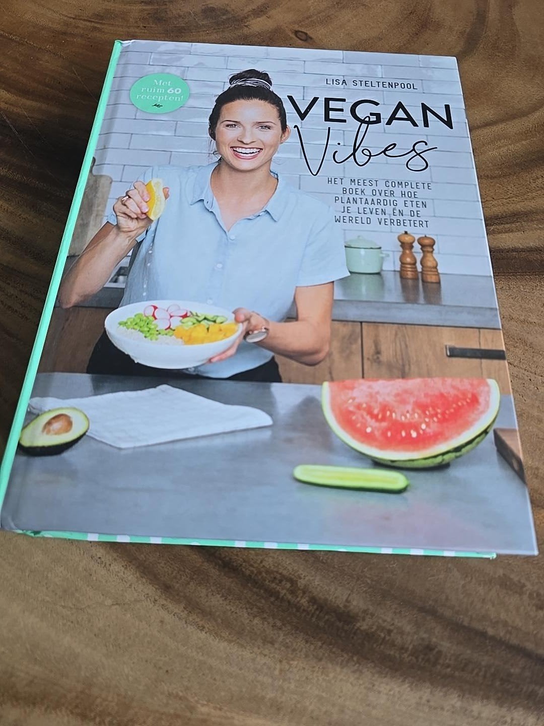 Vegan Vibes – Lisa Steltenpool – vegan kookboek, Ophalen of Verzenden, Zo goed als nieuw