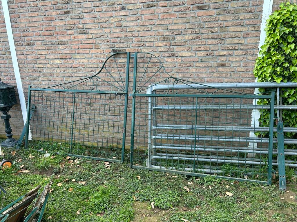 Groen metalen tuinhek met poort, Tuin en Terras, Tuinhekken en Hekwerk, Met poort, Gebruikt, Ophalen of Verzenden, Tuinhek